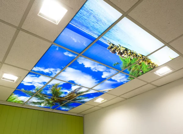 Leuchtdisplay in der Decke 